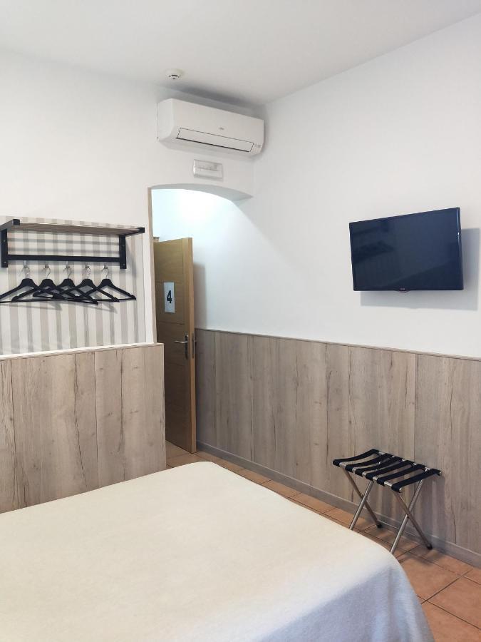 Hostal Maria Ronda Madrid Kültér fotó