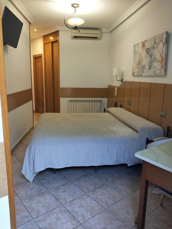 Hostal Maria Ronda Madrid Kültér fotó