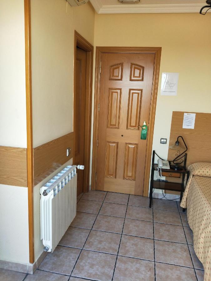 Hostal Maria Ronda Madrid Kültér fotó