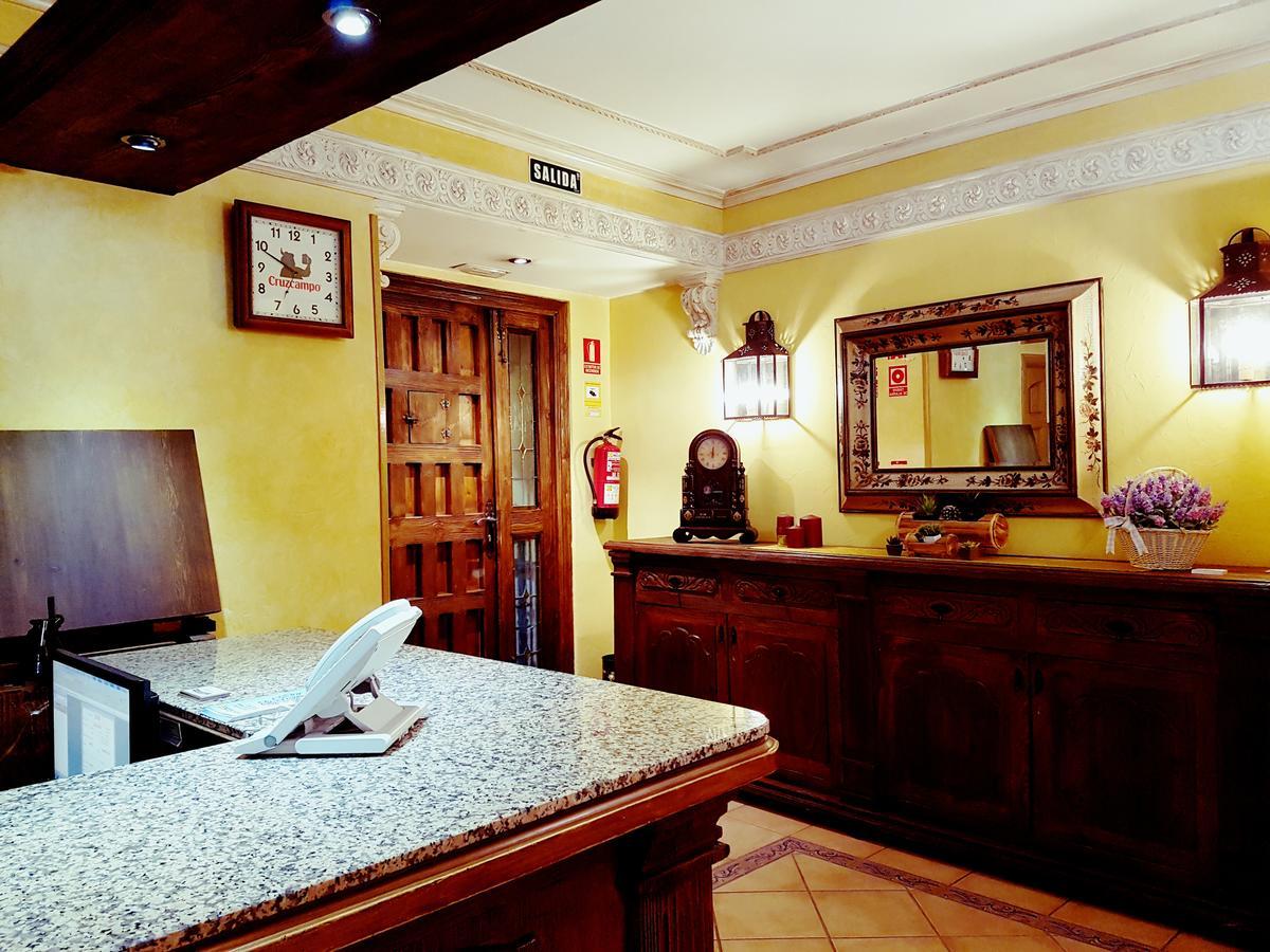 Hostal Maria Ronda Madrid Kültér fotó