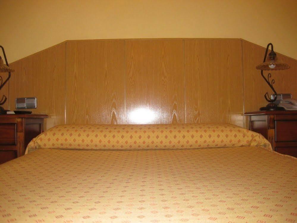 Hostal Maria Ronda Madrid Kültér fotó